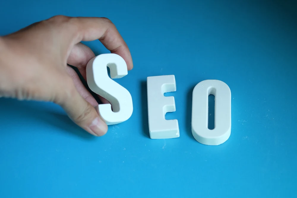 SEO giúp bạn giảm phụ thuộc vào quảng cáo, giữ lead đều đặn mà không phải trả tiền mỗi lần có click.